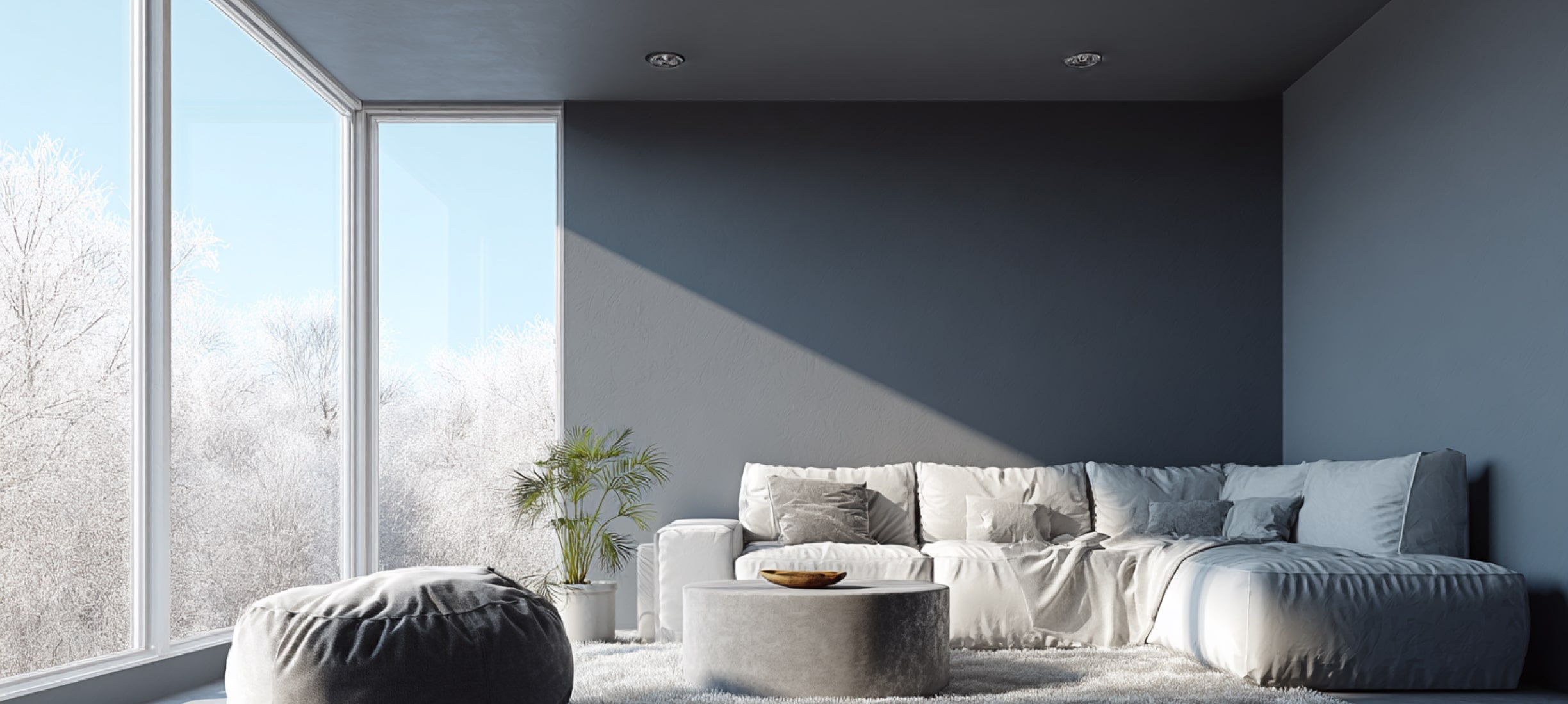 Серый матовый натяжной потолок в комнате